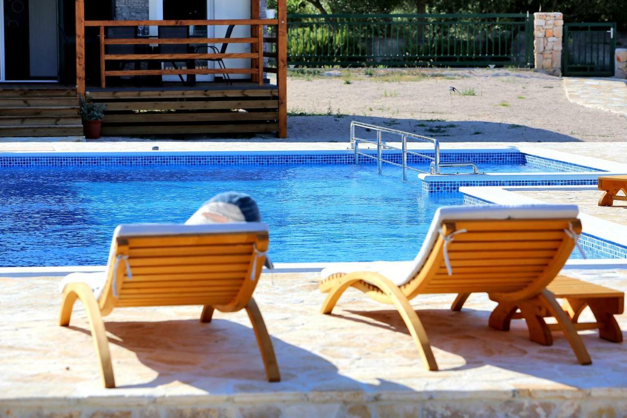 Marina Brugor Murter Ngoại thất bức ảnh
