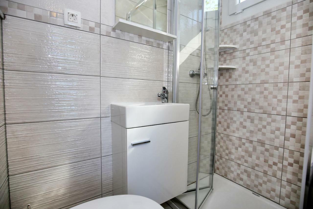 Marina Brugor Murter Ngoại thất bức ảnh